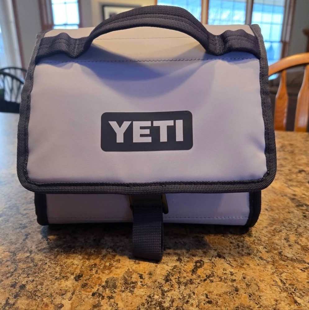 YETI Lunch Bag in Lavender